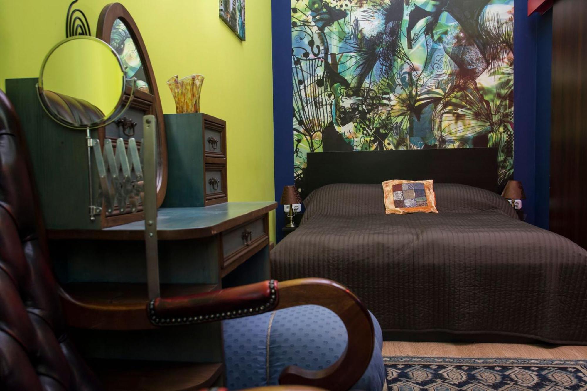 Vibrant 3 Bedroom Apartment In The Pulsing Heart Of บูดาเปสต์ ภายนอก รูปภาพ